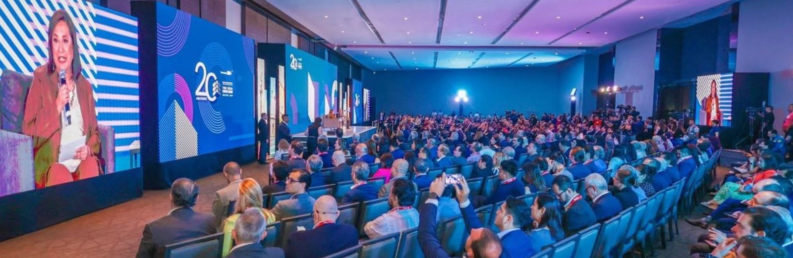 Xóchitl Gálvez presenta su proyecto educativo centrado en la tecnología y el salario digno para maestros